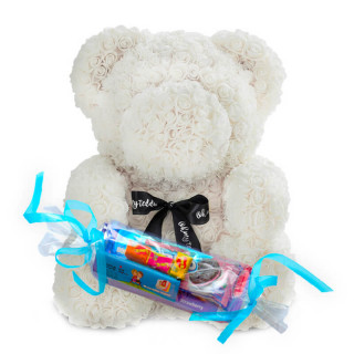 Мишка из роз "Белый с лентой" с Подарочной конфетой