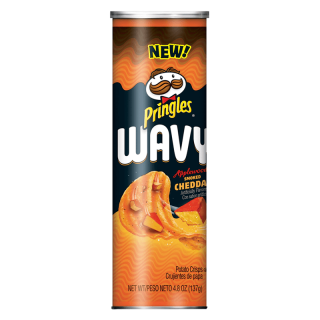 Pringles Wavy Applewood Smoked Cheddar (Копчёный сыр) 137 г